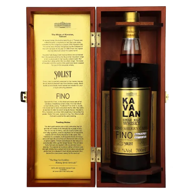 zdjęcie produktu KAVALAN SOLIST FINO 56,3% 0,7L 1